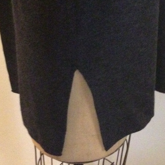 Crossing point will open front cardigan - Picture 4 of 7